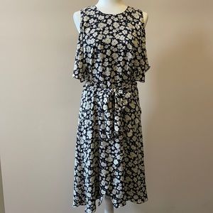 Open shoulder dress by LAUREN